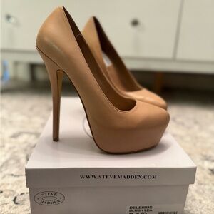 Steve Madden Delerius Blush Platform Heels